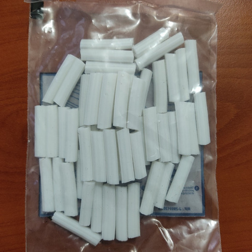 [123110] RAMPLUG PLAS BLANCOxBOLSA (100)(3/16");+