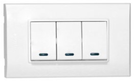 [137105] SWICH TRIPLE EMP IGOTO B- BLANCO: